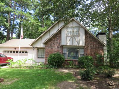 2 Danube Dr, Maumelle, AR, 72113
