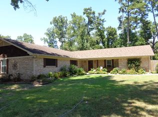 1215 Hollybrook Dr, Longview, TX 75605