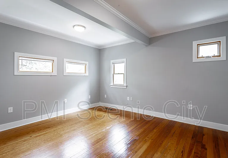 513 Lytle St — Photo 26