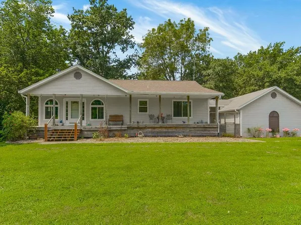 352 NW 1401st Rd, Holden, MO 64040