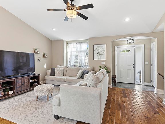 5th image of 5102 Bramblewood Dr