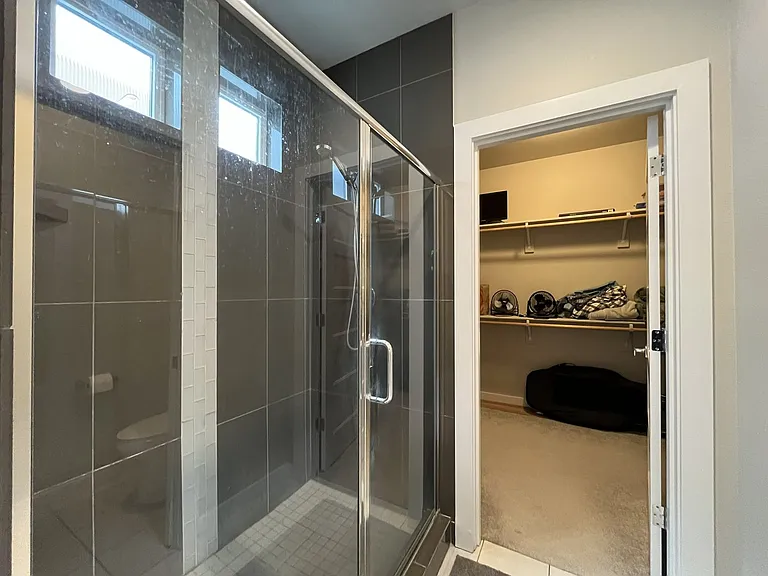 11393 SW Barber St — Photo 32