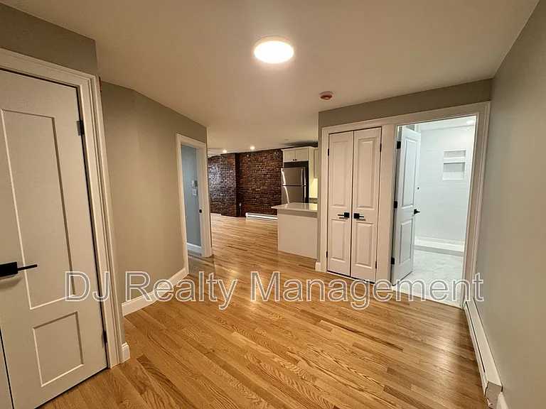 307-309 North St #7 — Photo 8