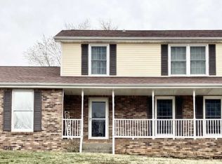 313 Dunbrook Dr, Clarksville, TN 37043