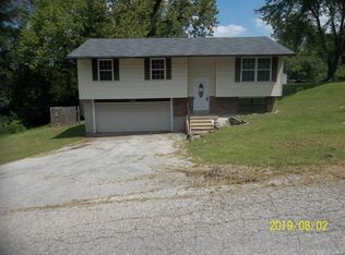 4094 Crest Dr, House Springs, MO