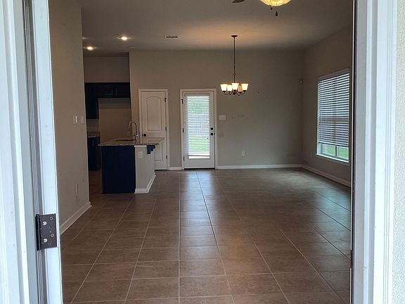 4th image of 18310 Crows Nest Dr