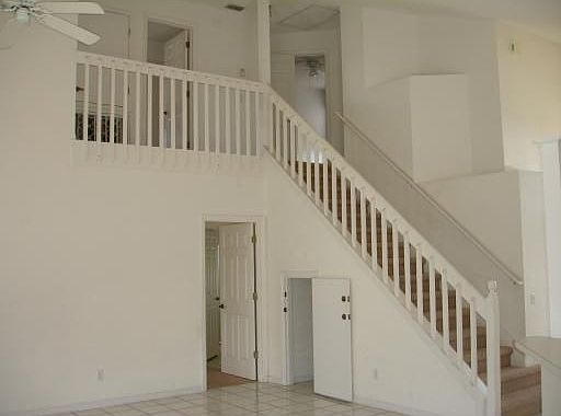 3rd image of 8602 Primrose Dr