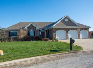 10221 Odell Ct, Granger, IN 46530