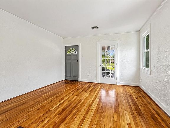 4th image of 169 Elvis Ct