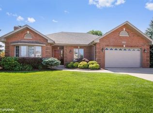 12978 Rolling Meadow Dr, Lemont, IL 60439