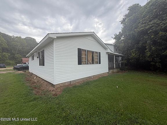 2nd image of 1779 Pleasant Hill Rd