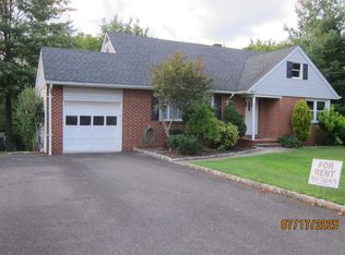 300 Garfield St, Berkeley Heights, NJ 07922