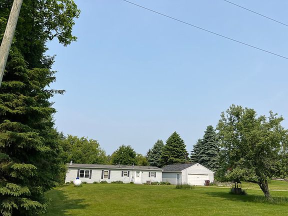 3rd image of 1088 Kern Rd