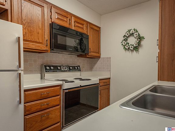 4th image of 3001 S 51st Street Ct Unit 472