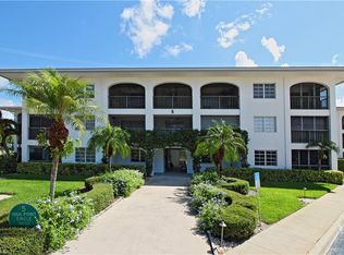 5 High Point Cir W APT 309, Naples, FL 34103