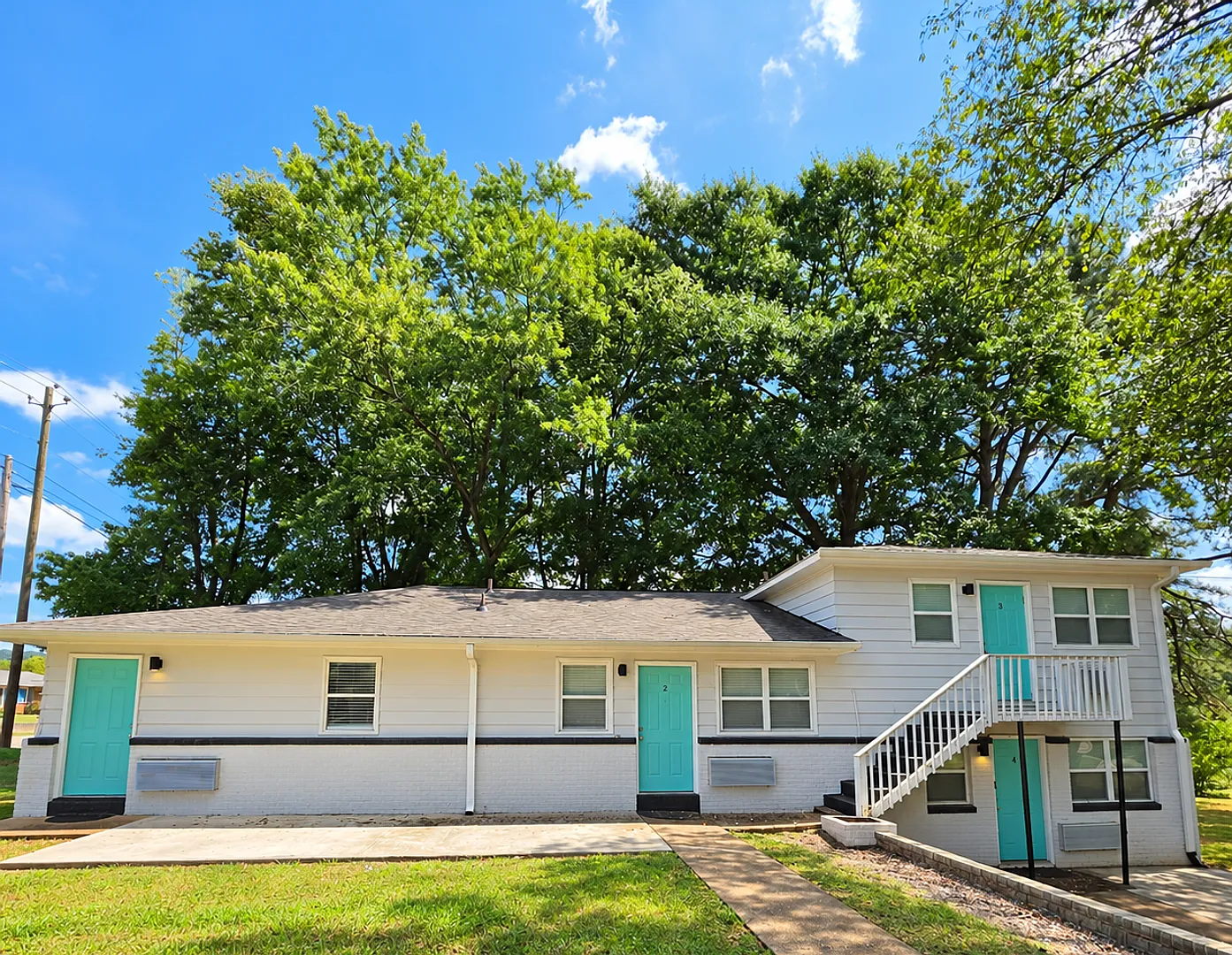 Under New Management - 2 Bd./1 Ba. Move In Special! — Photo 1