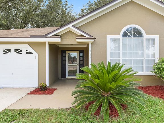 3rd image of 12587 Glamdring Ct