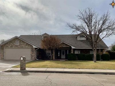 2201 W Ray Ave, Artesia, NM, 88210
