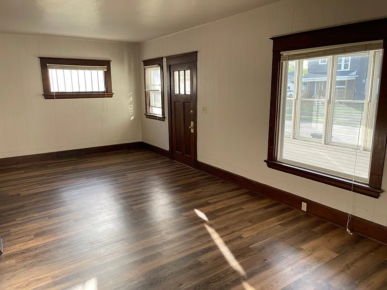 801 Scott Ave — Photo 13