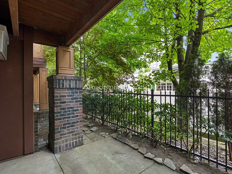 400 NE 100th Ave #109 — Photo 21