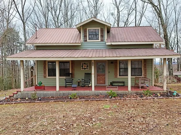 271 Mull Dr, Mineral Bluff, GA 30559