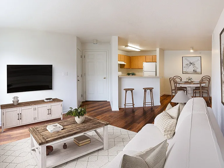 Cortland Estates — Photo 14