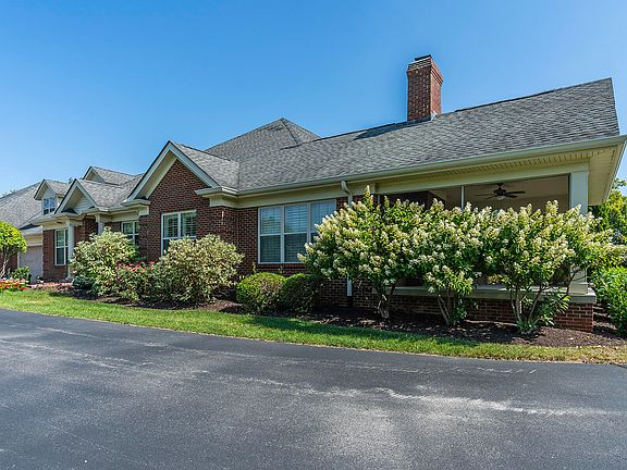 3rd image of 4608 Walnut Creek Dr