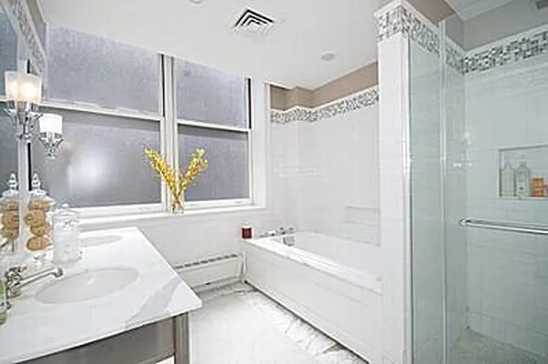 Rented by Bank Neary | media 16