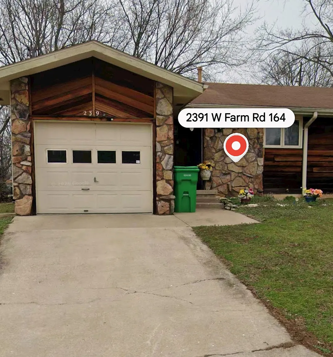 2 bed, 1.5 bath, 950 sqft, $950 — Photo 1
