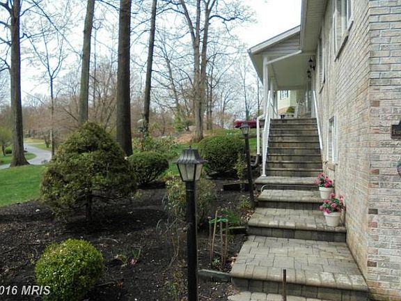 4th image of 6271 Fairway Dr W