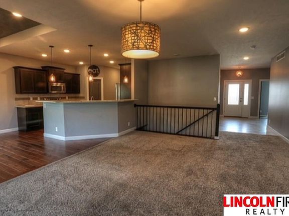 5th image of 2966 Valley Stream Dr