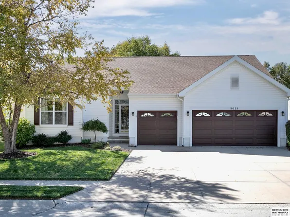 8618 S 162nd St, Omaha, NE 68136