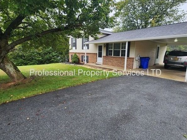 3908 Chaucer Ct