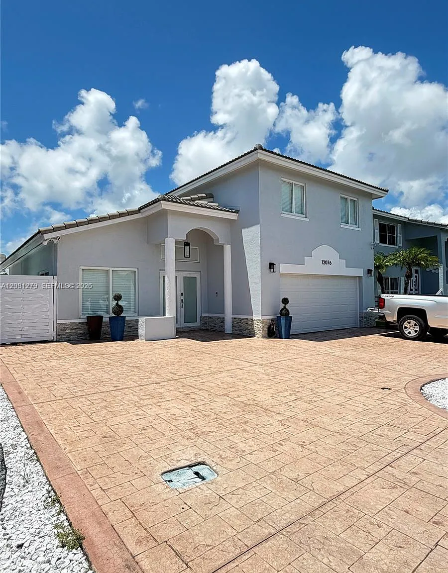 Biscayne Point South — Photo 2