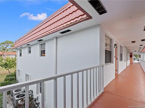 5th image of 2600 SE Ocean Blvd Unit Hh 10 Hh 10