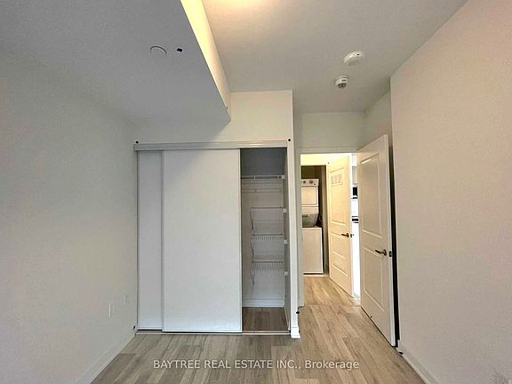 5th image of 4655 Metcalfe Ave #411