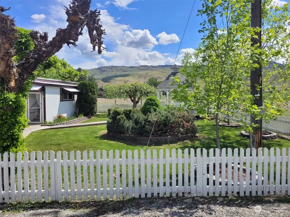 6 Too Our Road, Okanogan, WA 98840