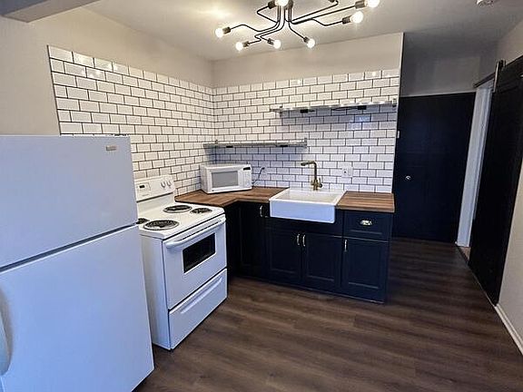 4th image of 3414 13th St #3408