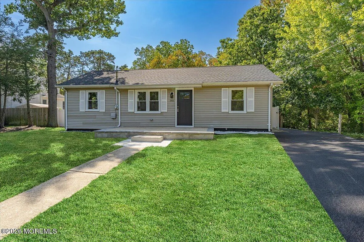 4 bed, 1133 sqft, $3,700 — Photo 4