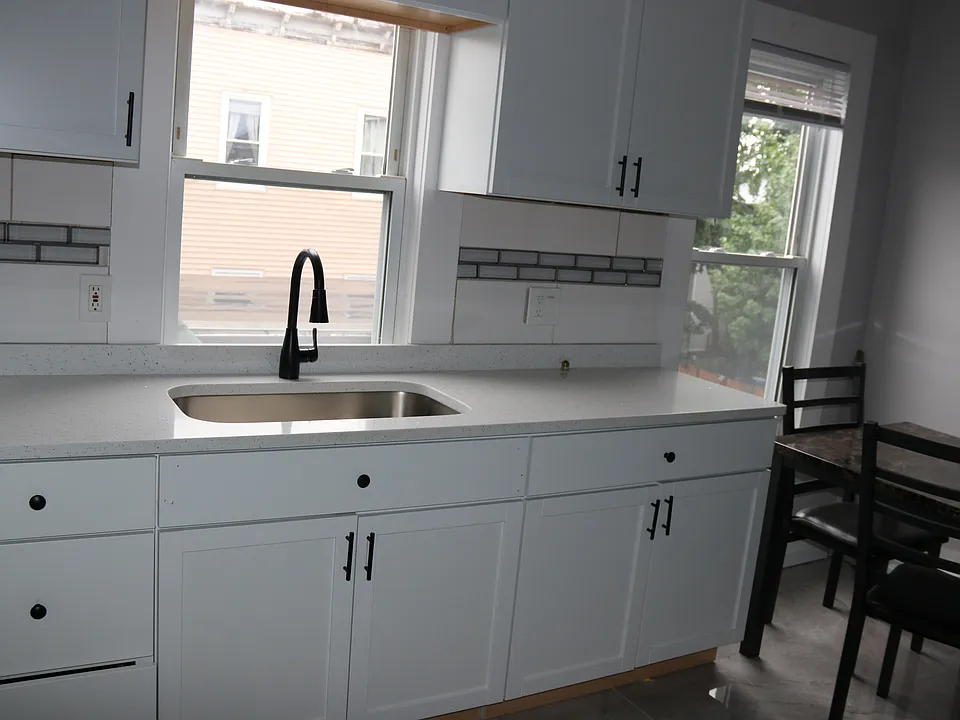 44-46 Edgewood St #1