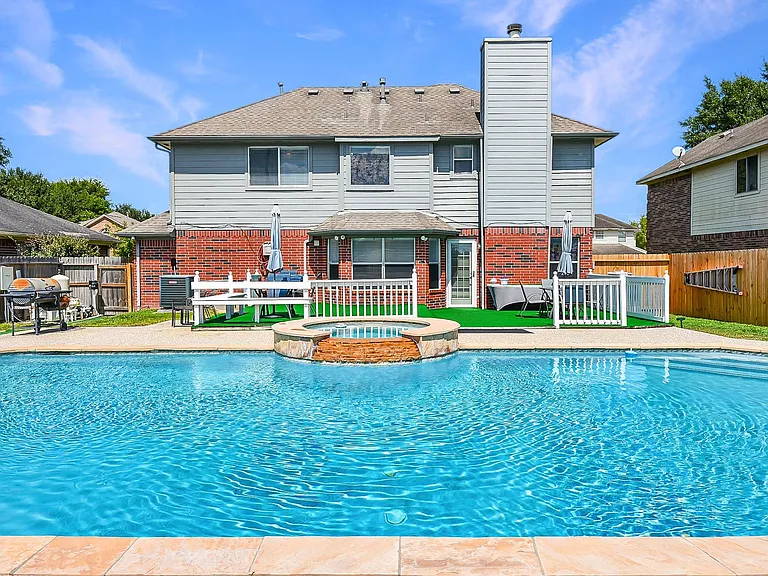 4026 Almond Lake Dr — Photo 3