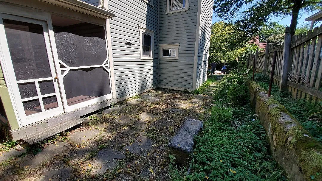 3 bed, 1668 sqft, $4,200 — Photo 4