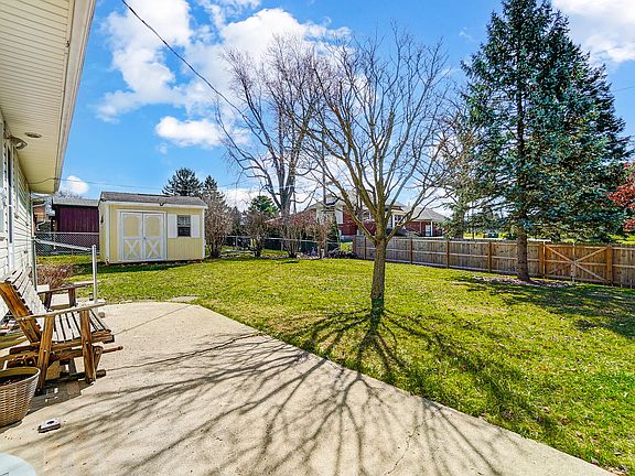 5th image of 723 Park Ln