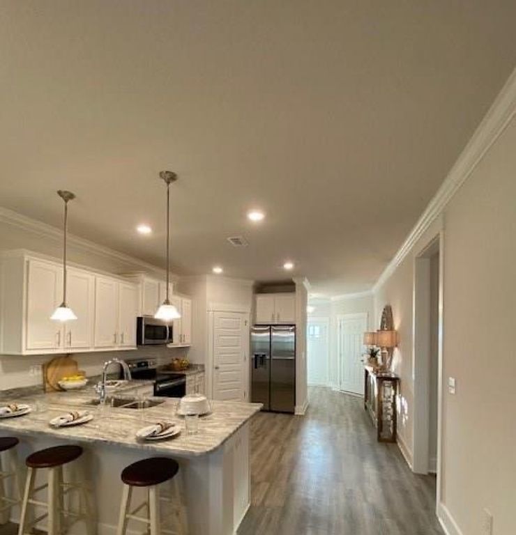 720 Brambling Ct - Property Image