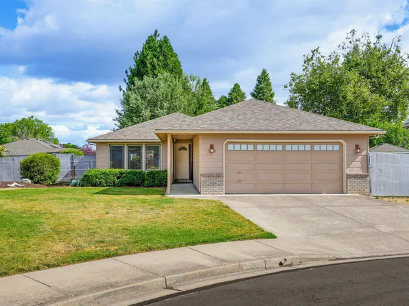 1330 Franklin Ct, Medford, OR 97501