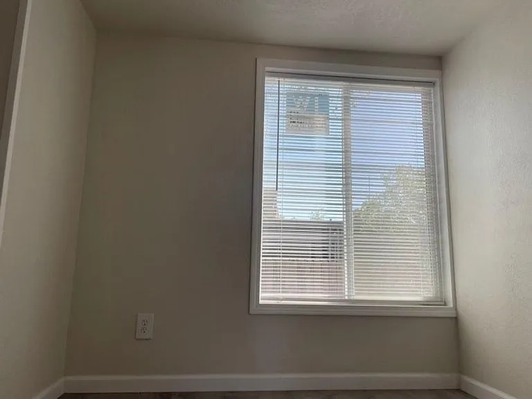 3660 Olive St — Photo 7