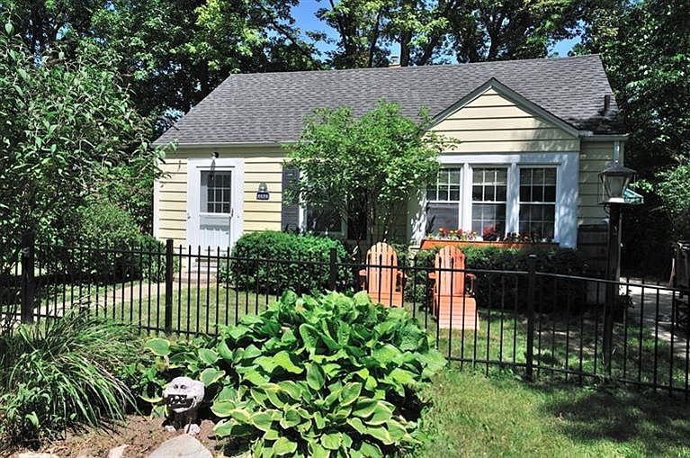 1st image of 1131 Birk Ave