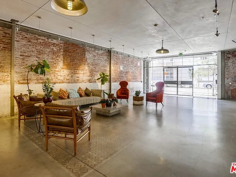 527 Molino St #310 — Photo 14