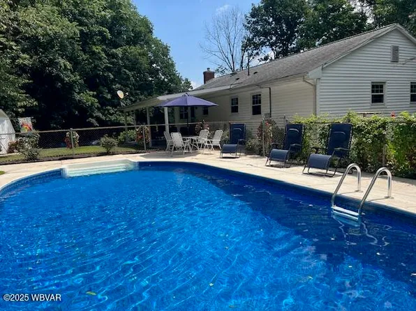 1600 Overbrook Rd, Williamsport, PA 17701