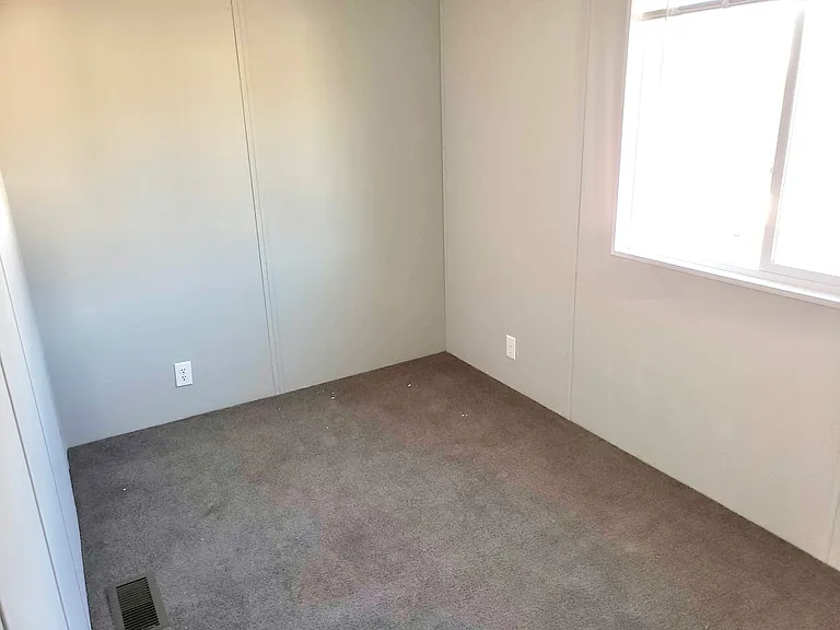 421 N 200 W - Tooele, UT — Photo 8